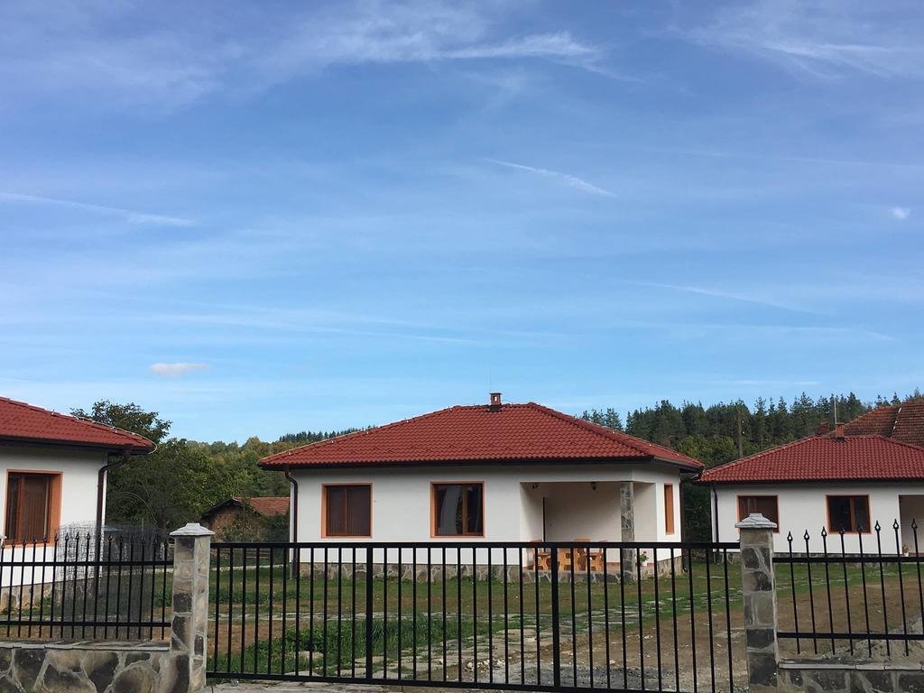 Complex Balkandzhii Apriltsi  Kamer foto